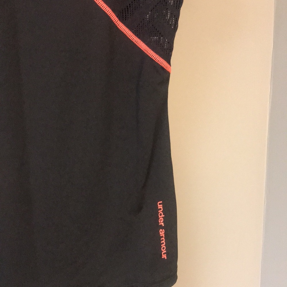 Under Armour Ido-Chill Ventilated Tech Top - Picture 8 of 10